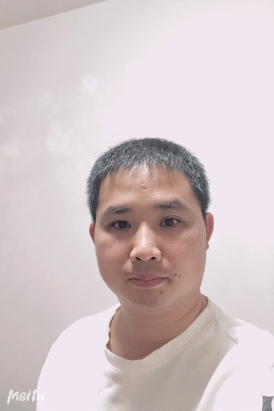 小梁的第一张照片--大田征婚网