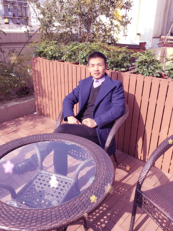 周哥哥的第一张照片--大田征婚网