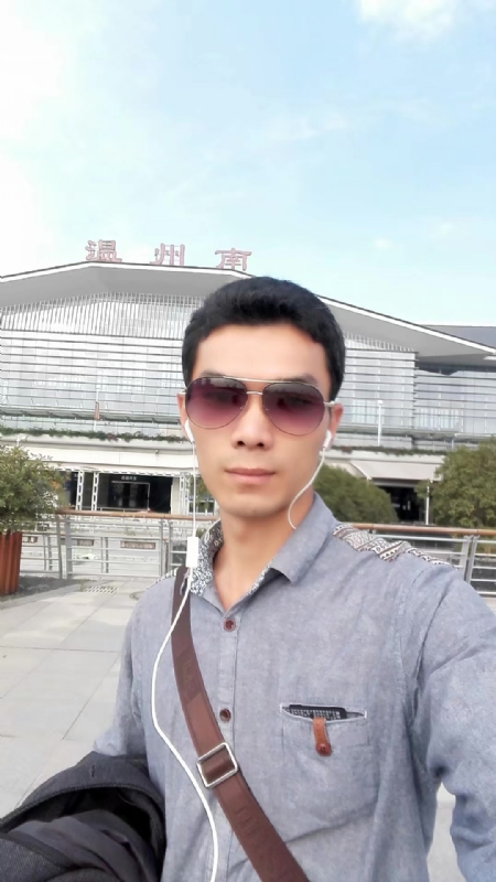 错把真心喂了狗的第三张照片--大田征婚网
