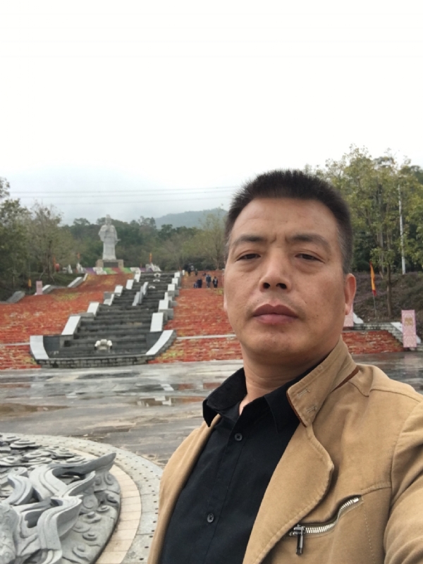 开心的松鼠的第一张照片--大田征婚网