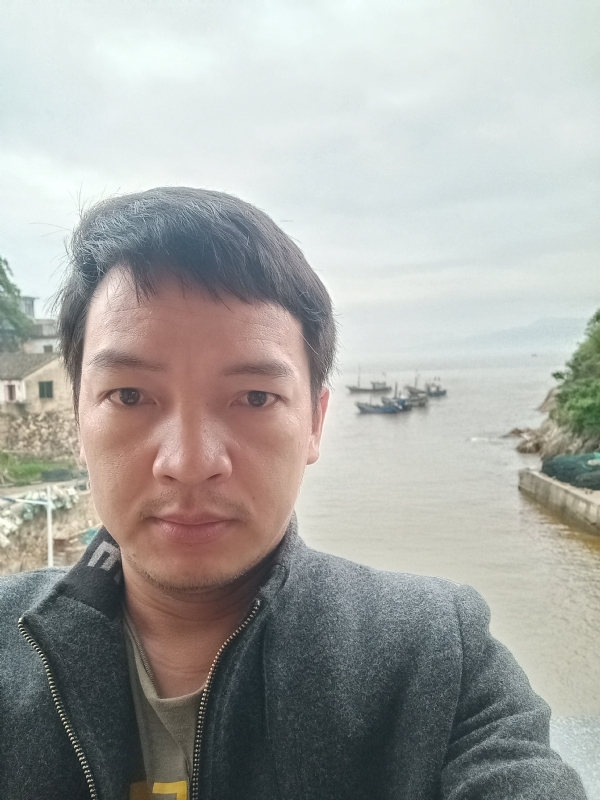 啊亮的第一张照片--大田征婚网