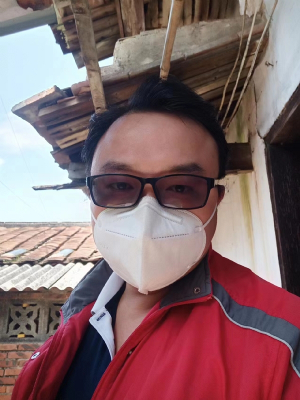 如影随形的第一张照片--大田征婚网