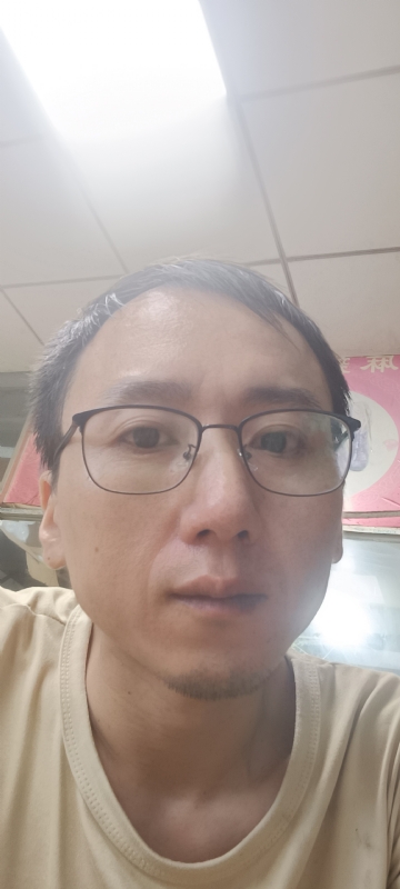 想胖的瘦子的第一张照片--大田征婚网