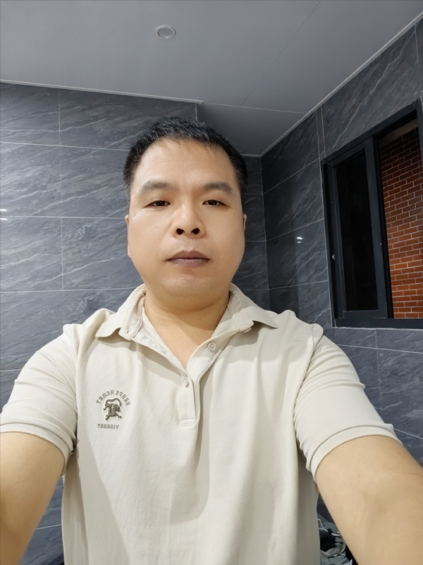 刘两水的第一张照片--大田征婚网