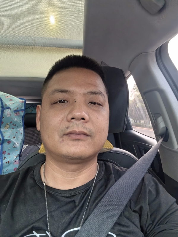 卖电池的大叔的第一张照片--大田征婚网